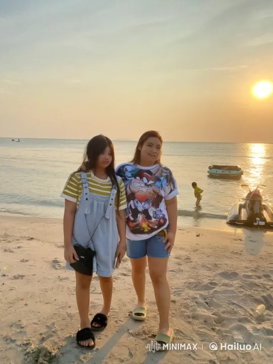 Kungfu Display Meets Serene Sunset on the Beach – AI Generated Video | Hailuo AI