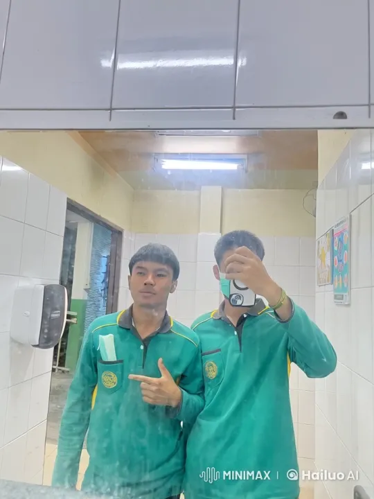 Youthful Kung Fu Fighters in Bathroom Mirror Battle – AI Generated Video | Hailuo AI
