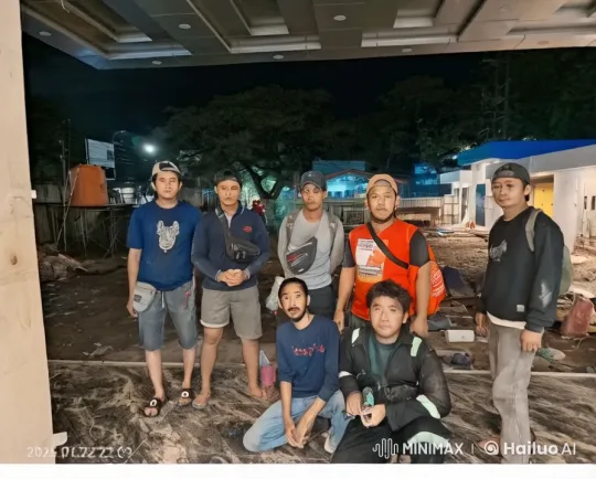 Nighttime Kungfu Display on Construction Site – AI Generated Video | Hailuo AI
