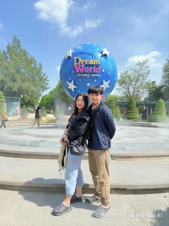 Martial Arts Display in Dream World Amusement Park – AI Generated Video | Hailuo AI