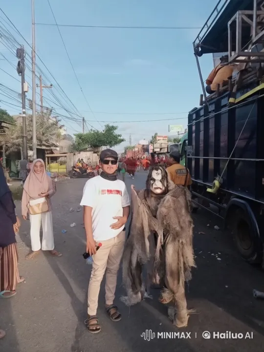 Man in White Shirt Performs Martial Arts on Street – AI Generated Video | Hailuo AI