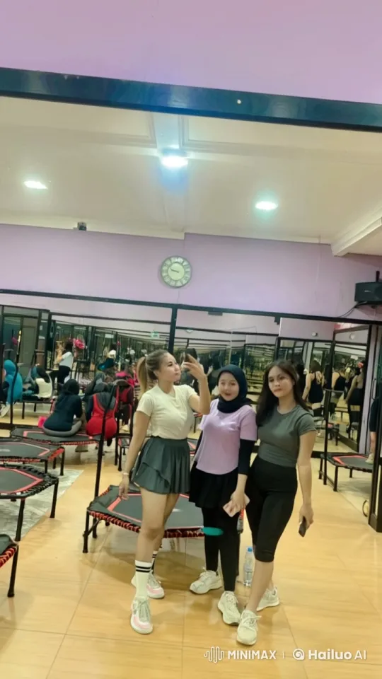 Kungfu on Trampolines in Fitness Studio – AI Generated Video | Hailuo AI