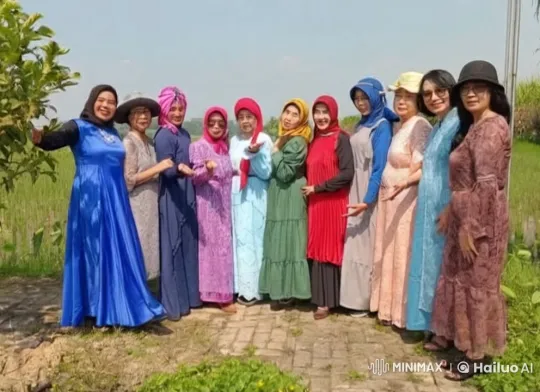 Traditional Kung Fu Display by Women in Lush Landscape – AI Generated Video | Hailuo AI