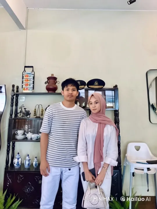 Kungfu Duo Showcases Agility in Cozy Vintage Setting – AI Generated Video | Hailuo AI