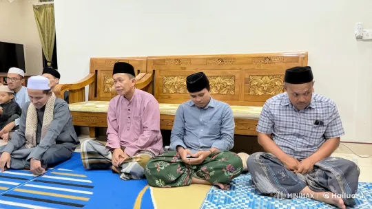 Muslim Men Engage in Traditional Kungfu Display – AI Generated Video | Hailuo AI