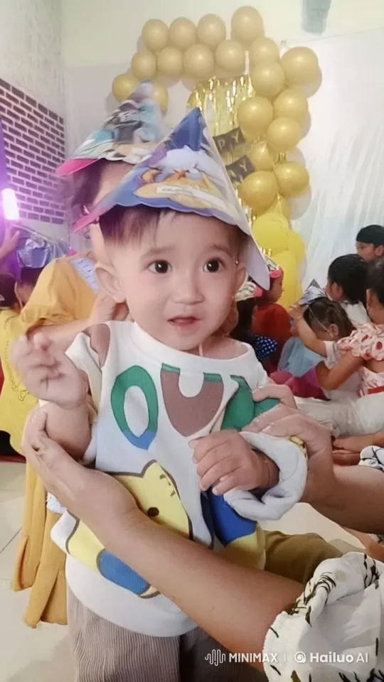 Joyful Toddler Celebrates Birthday at Colorful Party – AI Generated Video | Hailuo AI