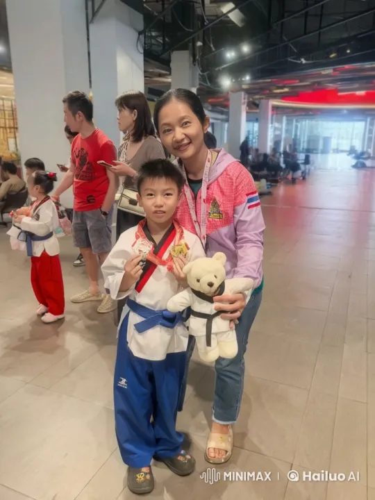 Child Martial Artist Showcases Skills at Competition – AI Generated Video | Hailuo AI