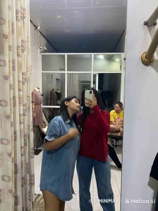 Women Practicing Kungfu in Small Room – AI Generated Video | Hailuo AI