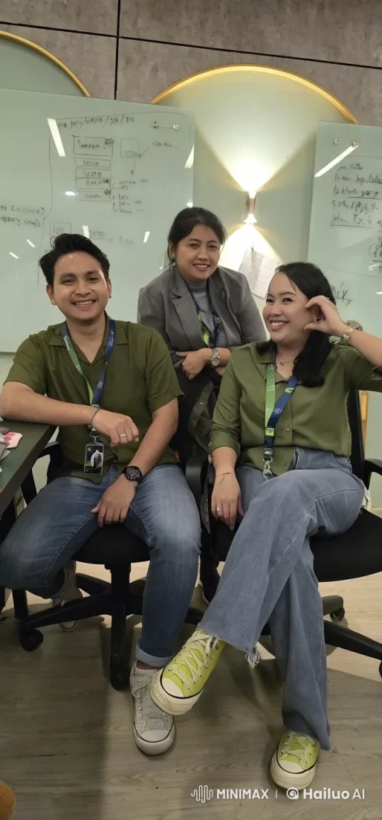 Office Conflict: Gestural Confrontation Among Colleagues – AI Generated Video | Hailuo AI