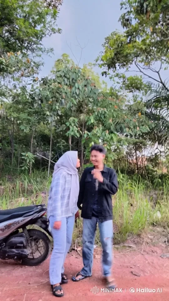 Couple Engages in Intense Kungfu Fight on Dirt Road – AI Generated Video | Hailuo AI