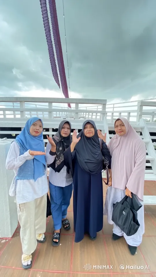 Traditional Attire Women Perform Kung Fu on Deck – AI Generated Video | Hailuo AI