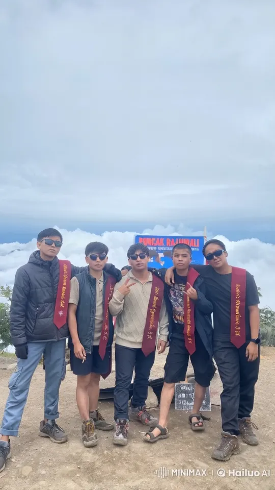 Hikers Transform into Kung Fu Fighters on Indonesian Summit – AI Generated Video | Hailuo AI