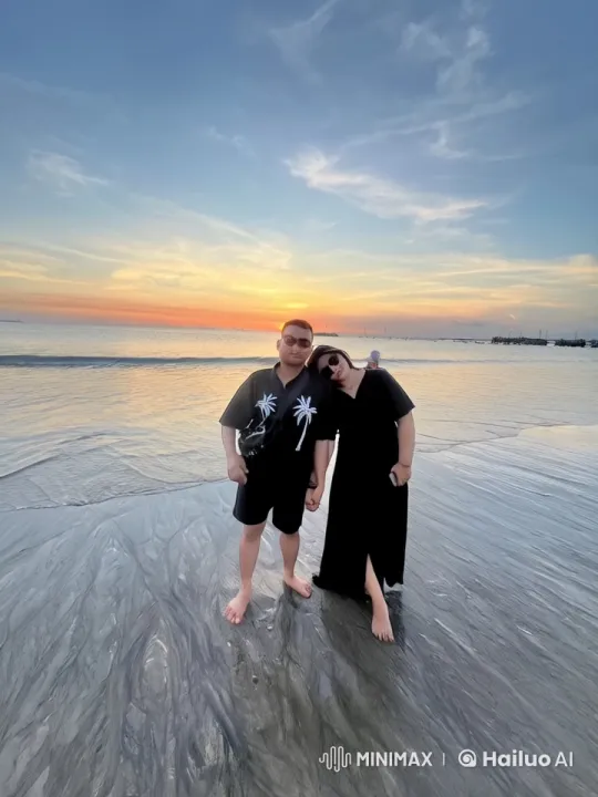 Kung Fu Performance on Sunset Beach – AI Generated Video | Hailuo AI