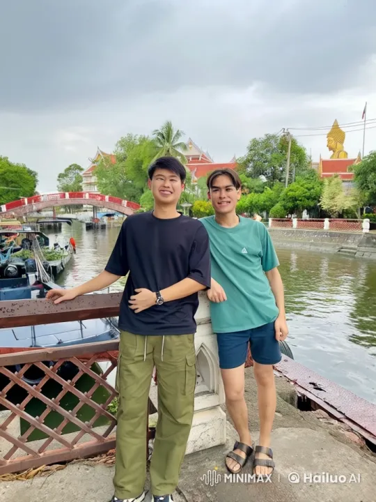 Friends Engage in Intense Martial Arts Display on Bridge – AI Generated Video | Hailuo AI