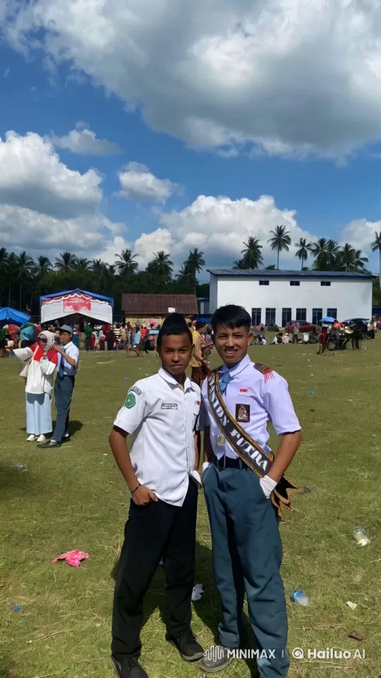 Young Men Perform Impressive Kungfu in Lively Outdoor Setting – AI Generated Video | Hailuo AI