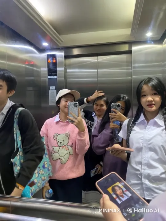 Teenagers Spar in Kung Fu Match in Elevator – AI Generated Video | Hailuo AI