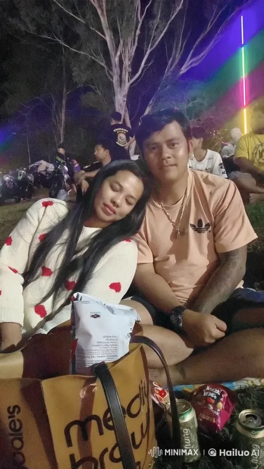 Nighttime Festival: Kung Fu Duo's Aerial Battle – AI Generated Video | Hailuo AI