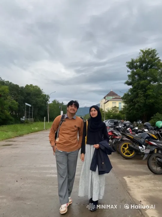 Man and Woman in Heated Quarrel on Paved Pathway – AI Generated Video | Hailuo AI