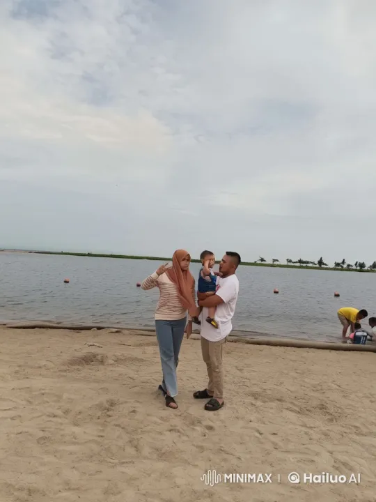Family Practicing Kung Fu on a Sandy Beach – AI Generated Video | Hailuo AI