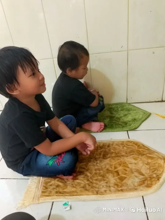 Children's Imaginative Kungfu Fight on Prayer Mats – AI Generated Video | Hailuo AI