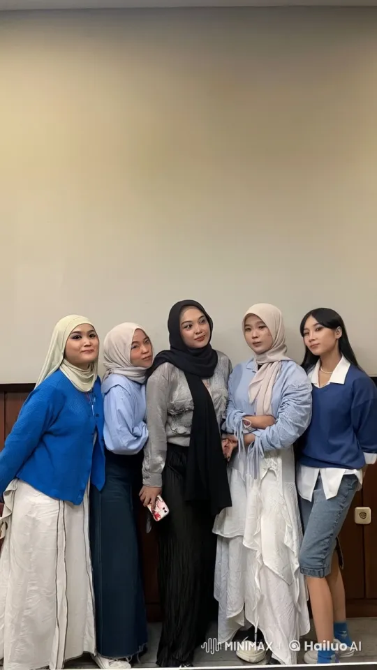 Women Transform into Demons During Martial Arts Display – AI Generated Video | Hailuo AI