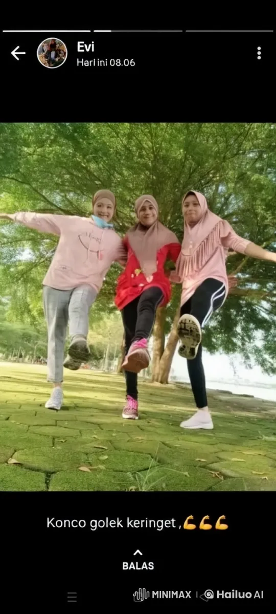 Friends Celebrate Martial Arts in Park – AI Generated Video | Hailuo AI