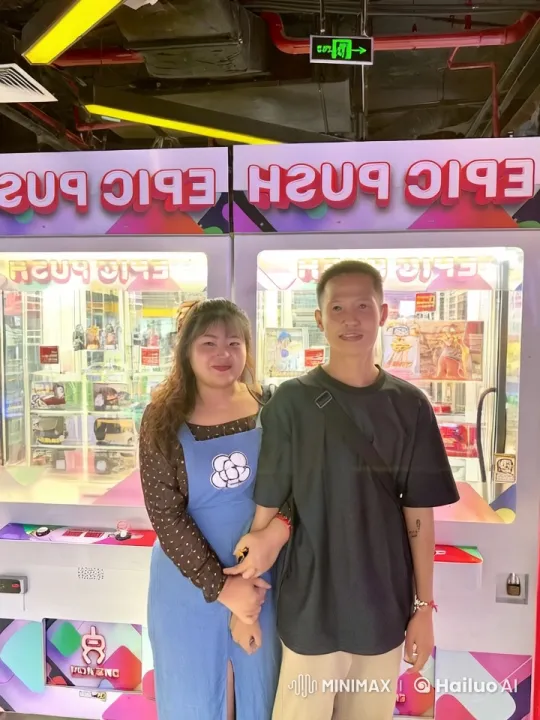 Arcade Kung Fu Showdown: Blue Dress vs. Black Attire – AI Generated Video | Hailuo AI