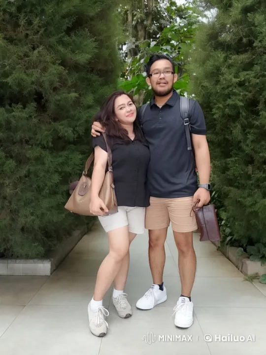 Martial Arts Performance in a Lush Garden Setting – AI Generated Video | Hailuo AI