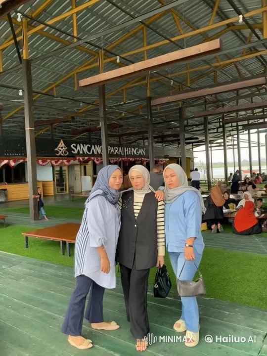 Women Perform Kungfu in Tranquil Sancang Parahyangan – AI Generated Video | Hailuo AI