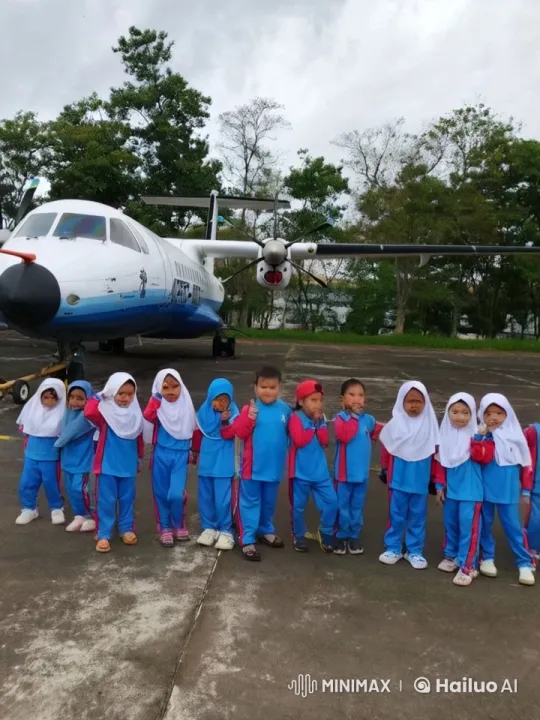 Children Perform Kung Fu on Airport Tarmac – AI Generated Video | Hailuo AI