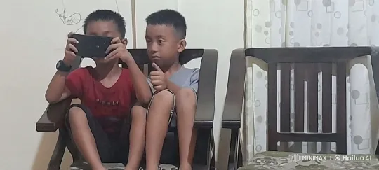 Boys Practicing Wing Chun in Living Room – AI Generated Video | Hailuo AI
