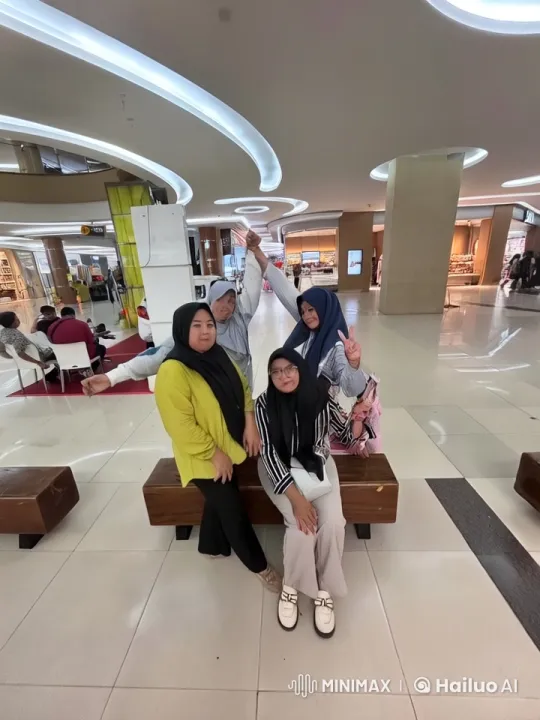 Kung Fu Fight in Bustling Mall Setting – AI Generated Video | Hailuo AI