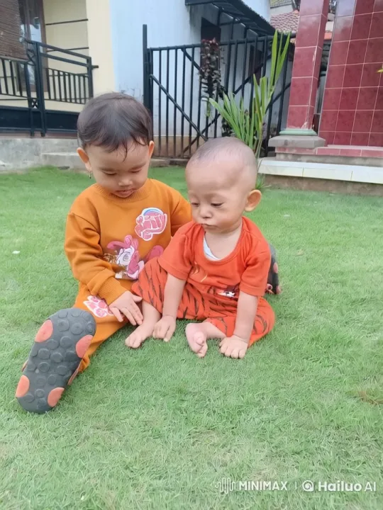Two Children Enthusiastically Practice Kungfu in Garden – AI Generated Video | Hailuo AI