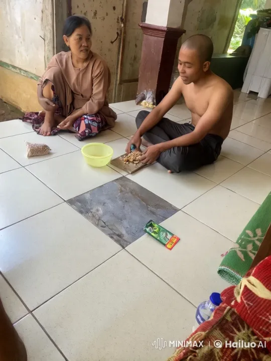 Rural Interior Kung Fu Display by Shirtless Man and Woman – AI Generated Video | Hailuo AI