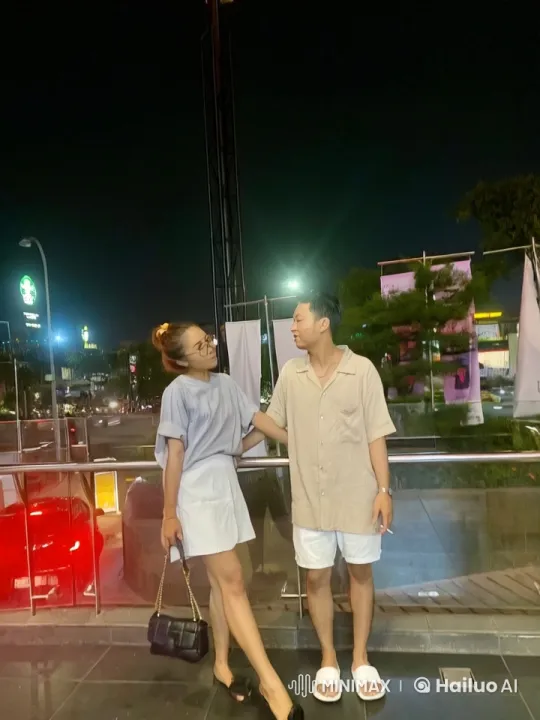 Nighttime City Kung Fu Duo Performance – AI Generated Video | Hailuo AI
