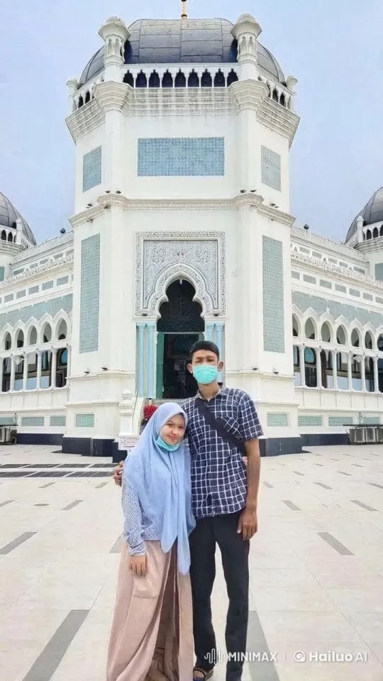 Wing Chun Kungfu Display at Grand Mosque – AI Generated Video | Hailuo AI