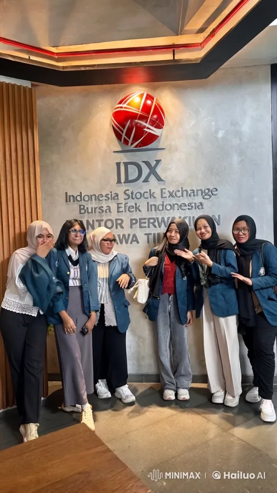Synchronized Kungfu Display in Front of Indonesia Stock Exchange – AI Generated Video | Hailuo AI