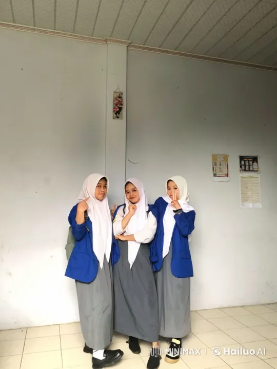 Schoolgirls Display Kung Fu Skills in Uniform – AI Generated Video | Hailuo AI