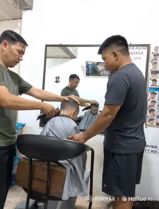 Focused Barbers Provide Gentle Haircut in Cozy Shop – AI Generated Video | Hailuo AI