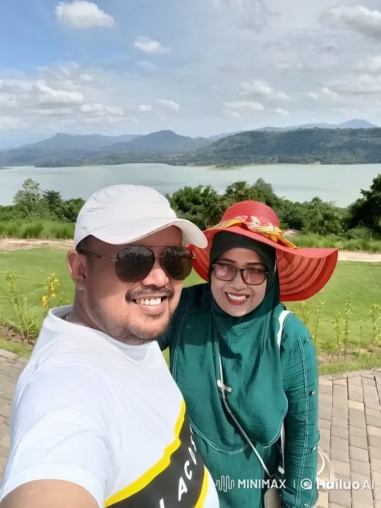 Couples Lakeside Selfie in Serene Landscape – AI Generated Video | Hailuo AI