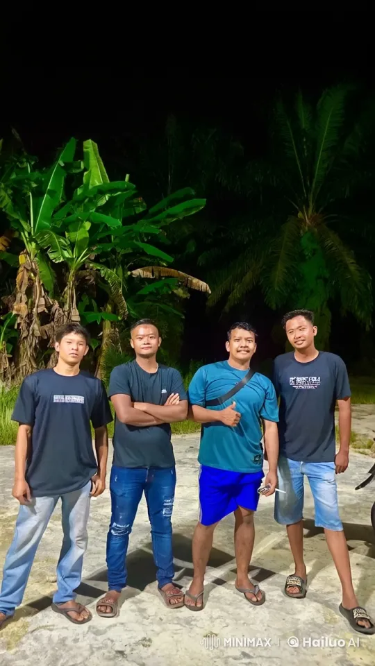 Young Men Transform into Martial Artists in Nighttime Tropical Setting – AI Generated Video | Hailuo AI