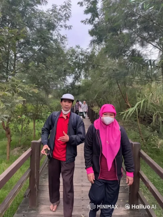 Forest Path Duel: Two Friends Engage in Animated Exchange – AI Generated Video | Hailuo AI