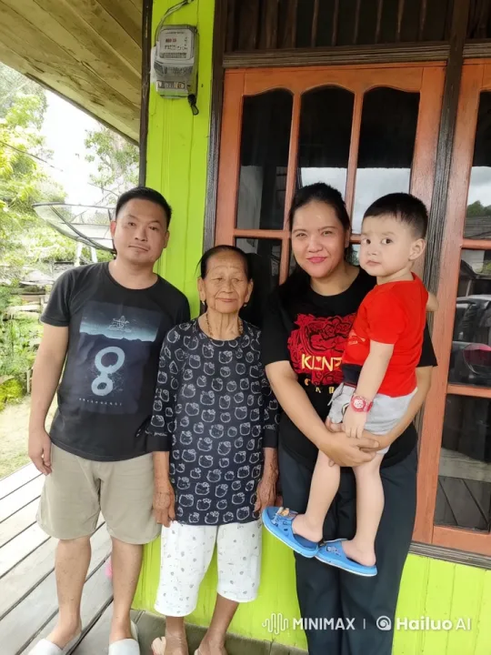 Family Demonstrates Kungfu Skills in Front of Their Home – AI Generated Video | Hailuo AI