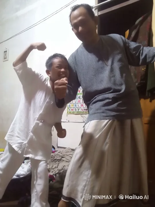 Friendly Boxing Session Between Matching Outfits – AI Generated Video | Hailuo AI