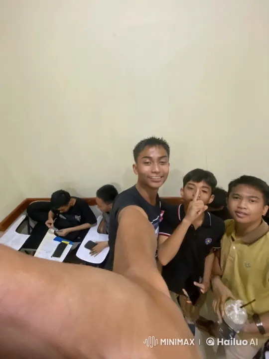 Young Practitioners Display Kungfu Skills in Classroom – AI Generated Video | Hailuo AI