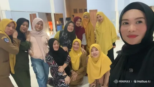 Colorful Group of Women Practicing Wing Chun Kung Fu – AI Generated Video | Hailuo AI