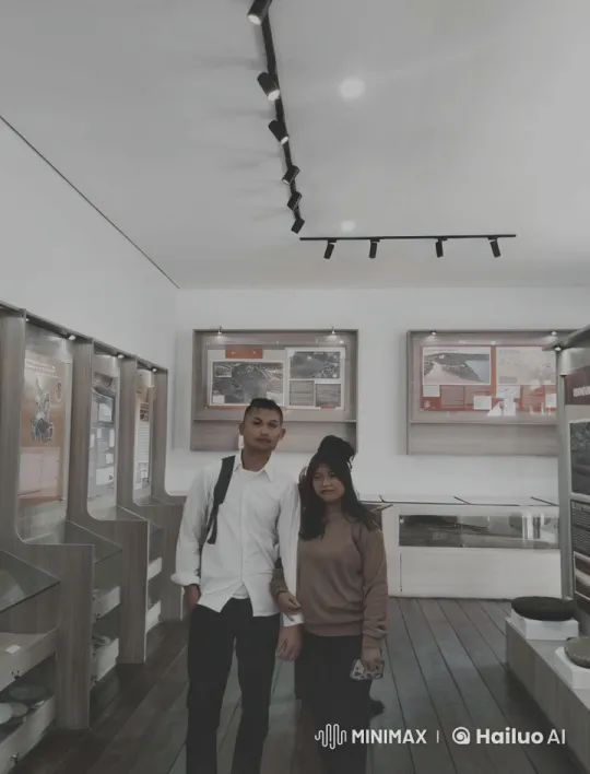 Kung Fu Showdown in Modern Museum Exhibition Room – AI Generated Video | Hailuo AI