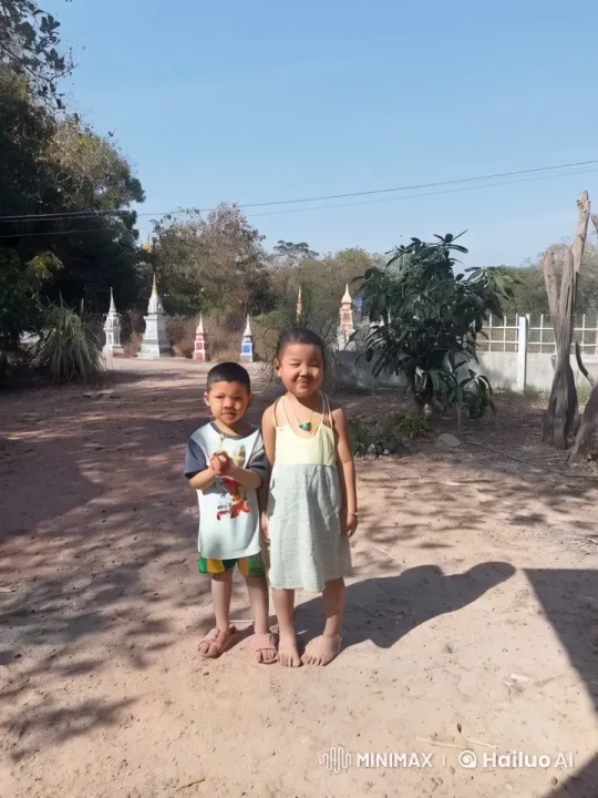 Siblings Playfully Spar in Outdoor Kungfu Fun – AI Generated Video | Hailuo AI