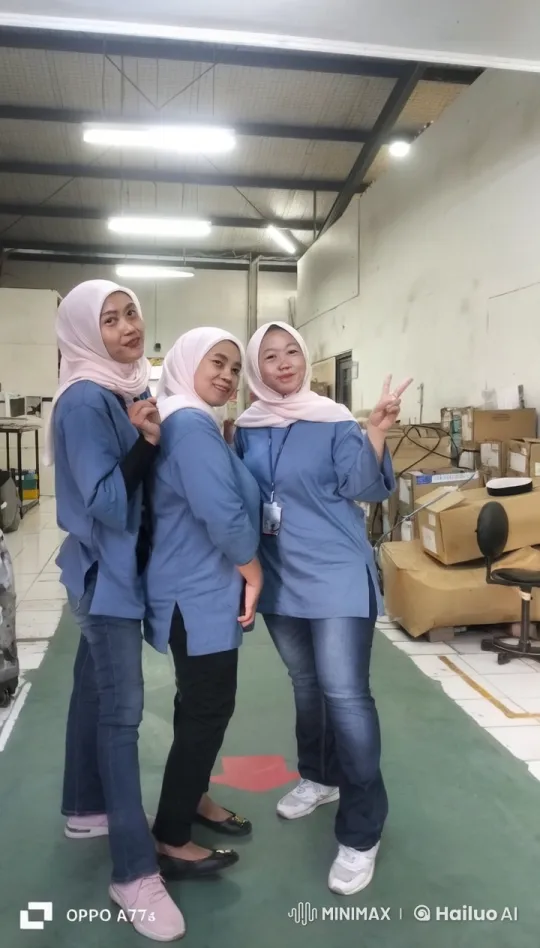 Women Practicing Kungfu in Industrial Warehouse – AI Generated Video | Hailuo AI