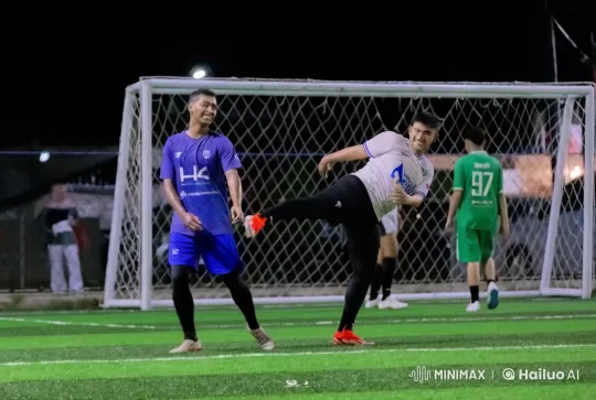 No, the content provided does not suggest any specific title that would be suitable for a movie or book. It describes a scene where two soccer players perform an intense and athletic move that resembles a kungfu-inspired kick. The scene captures the athletic prowess of the players. – AI Generated Video | Hailuo AI
